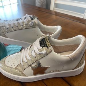 Vintage Havana Sneakers